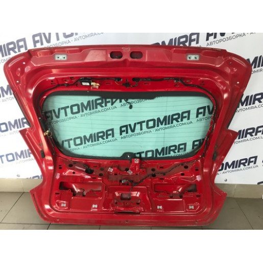 Кришка багажника Ford Focus 3 HB 2011-2014 1838957